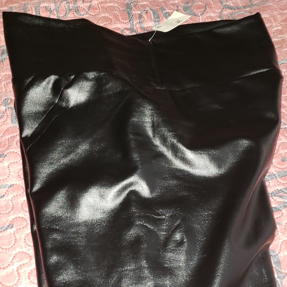 🖤🖤🖤black  faux leather tights 🖤